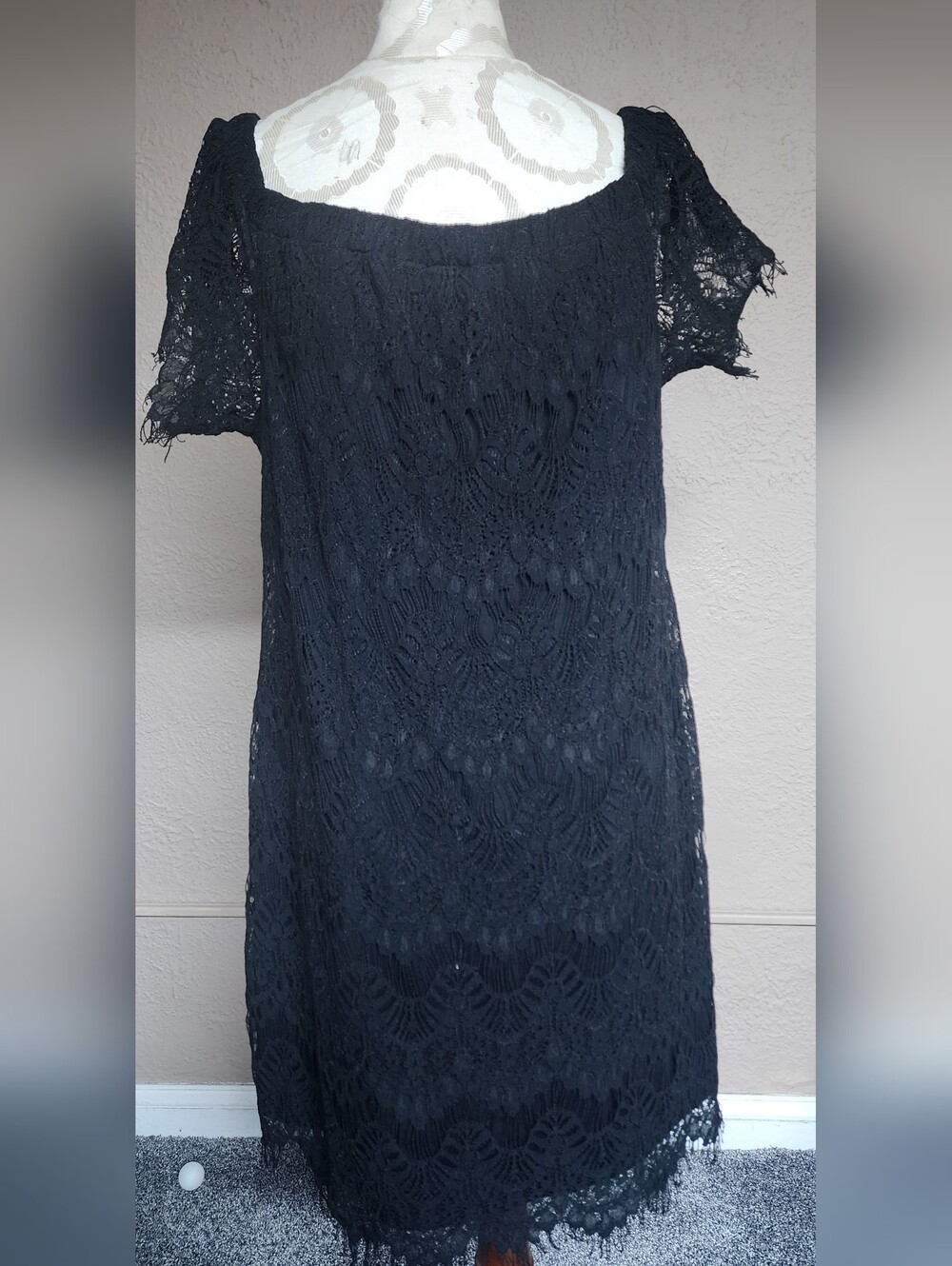 Women's Lace Off The Shoulder Dress Size 16